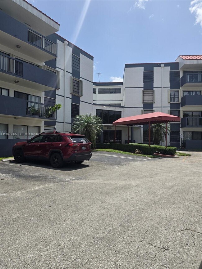 Foto del edificio - 5800 SW 127th Ave