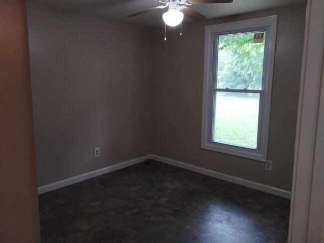 Foto del edificio - 327 Clear Creek Rd NW