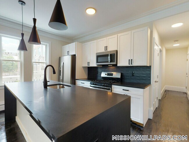 Foto del edificio - 839 Parker St