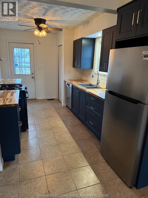 Photo du bâtiment - 49 Delta Dr