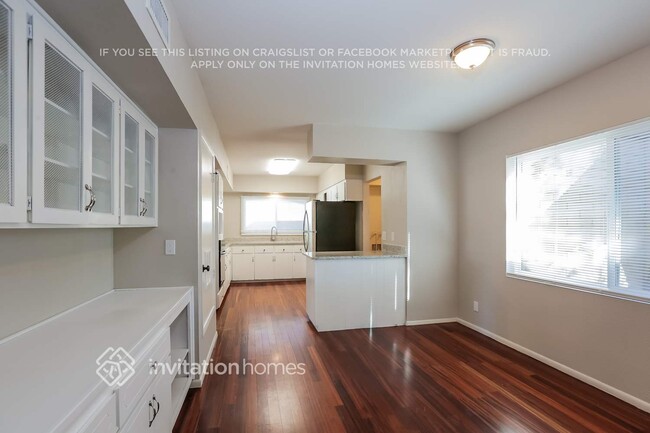 Foto del edificio - 3702 W Mercer Ln