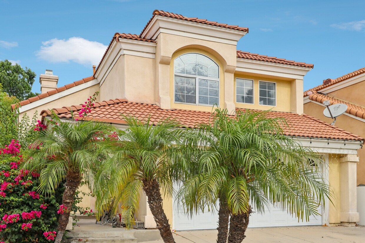 Foto principal - 7480 Addison Rd