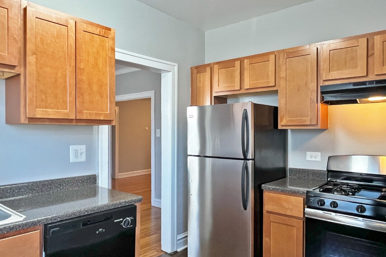 Foto principal - 814-820 S. Austin Blvd.
