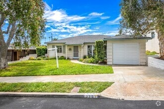 Building Photo - 3763-3763 Wawona Dr