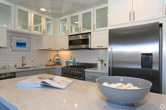 Building Photo - The Cove at Tiburon