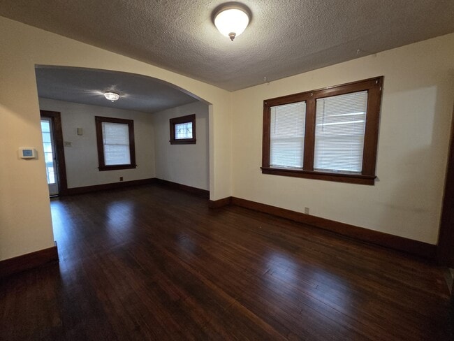 Building Photo - 1239 Charlotte Ave