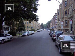 Building Photo - 200 Kelton St