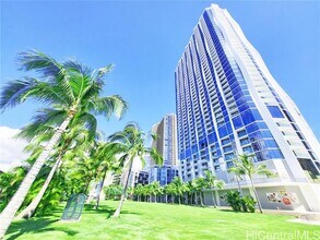 Building Photo - 1000 Auahi St
