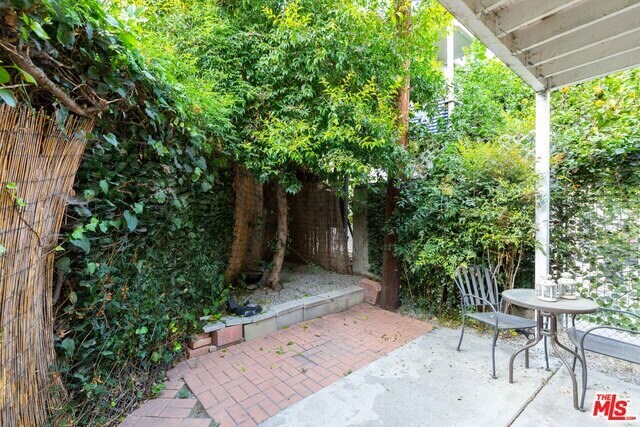 Foto del edificio - 11209 W Sardis Ave