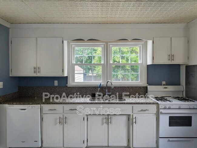 Foto del edificio - 9421 Phillip Ave