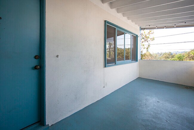 Building Photo - 922 Arroyo Dr