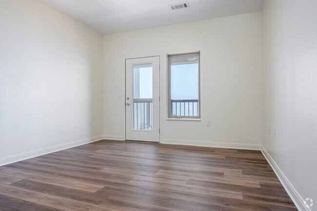 2BR, 2BA - 1,140SF - Bedroom - Lake Edge