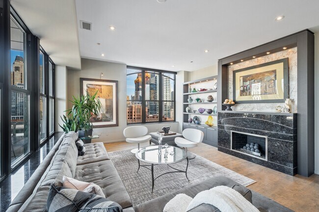 Foto del edificio - 849 N Franklin St