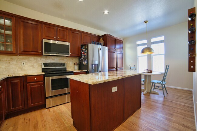 Cocina - 10926 Brooklawn Rd