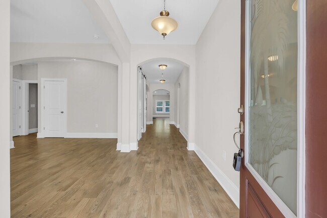 Foto del edificio - 1758 Edgewood Dr