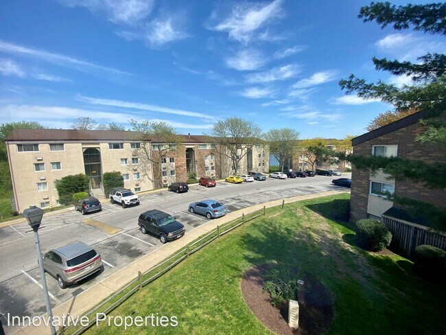 Building Photo - 2 br, 1 bath House - 356 Gatewater Court #301