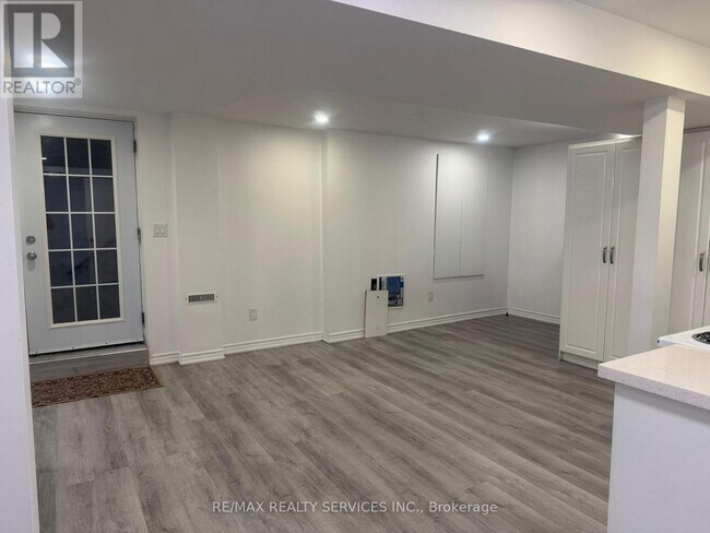 Photo du bâtiment - 20 Driscoll Dr