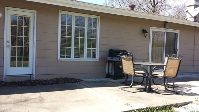 Building Photo - 1132 Monza Dr