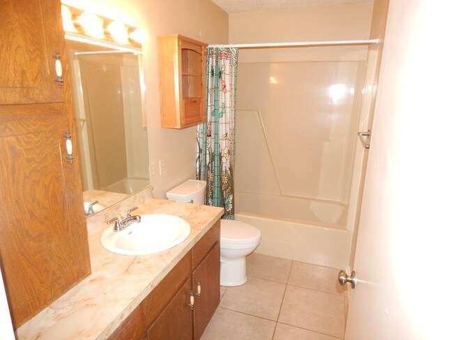 Building Photo - Cozy 3 Bedroom Home w/Shop in Whitehouse ISD!
