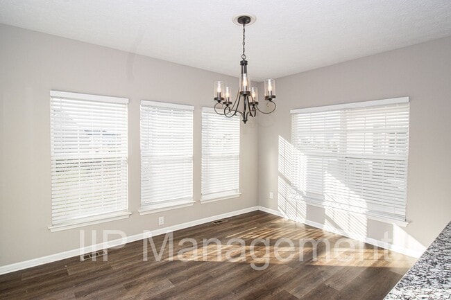 Building Photo - Stunning new build in North Ridgeville