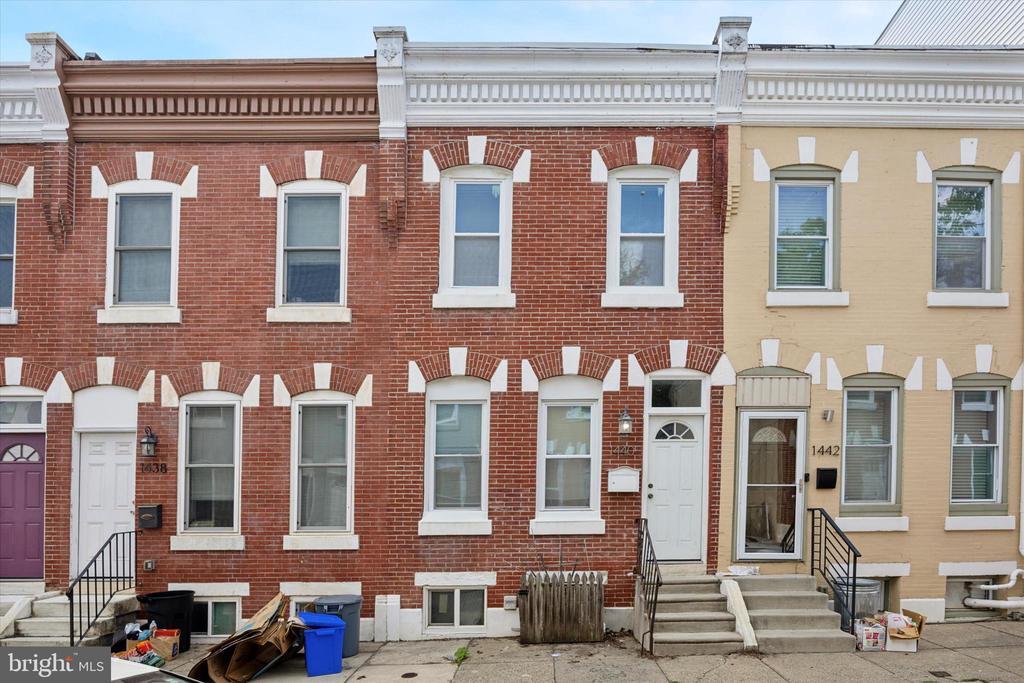 Primary Photo - 1440 N Dover St