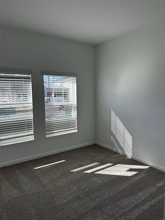 Building Photo - 680 Daring Dr