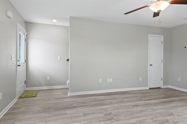 Sala de estar - 207 Royal Way