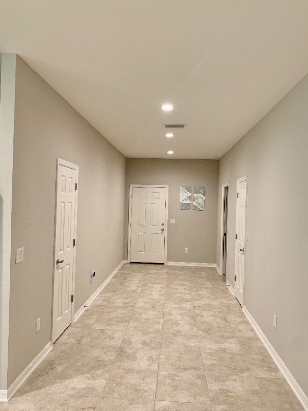 Building Photo - 1074 Grantham Dr