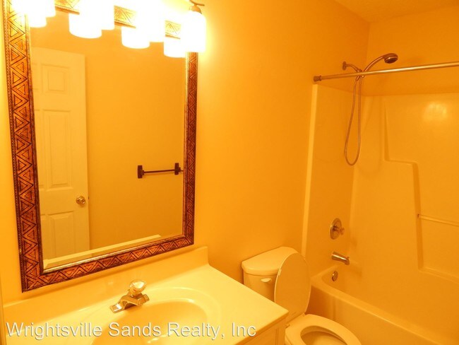 Building Photo - 3 br, 2 bath House - 1107 Loman Lane