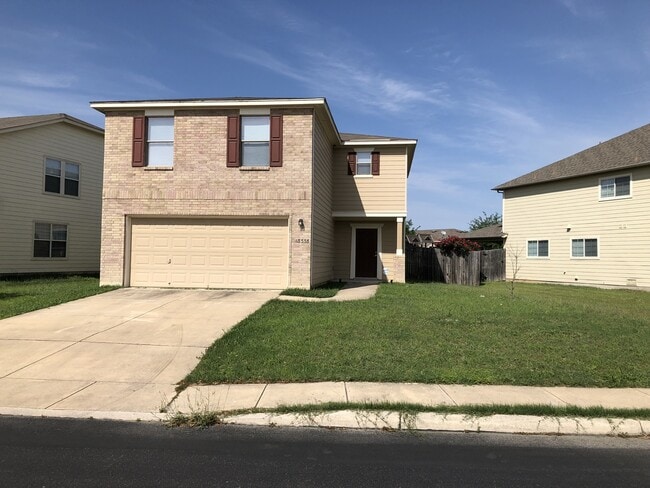 Foto del edificio - Well-Maintained 4-Bedroom Home with Game Room, Gazebo & Trail Access