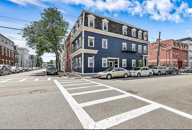 Foto del edificio - 177 W 6th St
