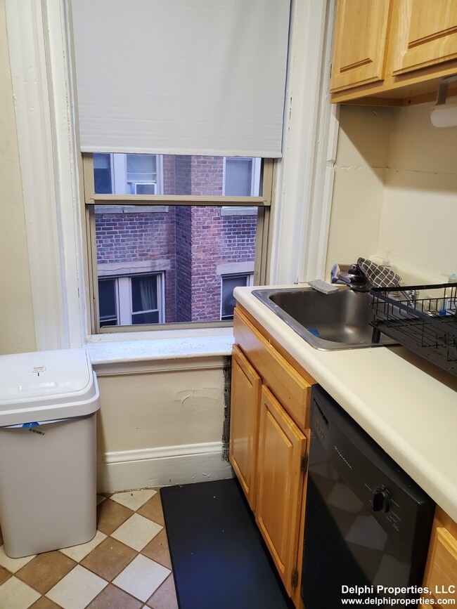 Foto del edificio - 1616 Massachusetts Ave