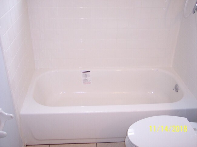 Foto del edificio - Beautiful 3 Bed 1 Bath Single Family Home