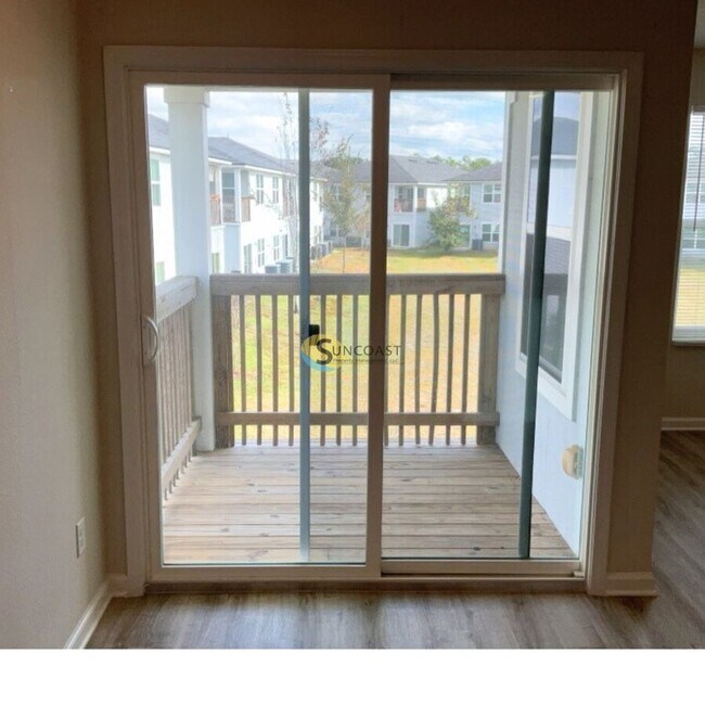 Building Photo - 9237 Western Way