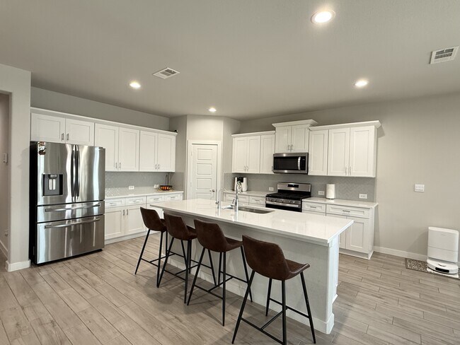 Foto del edificio - 6705 Hooper Wy