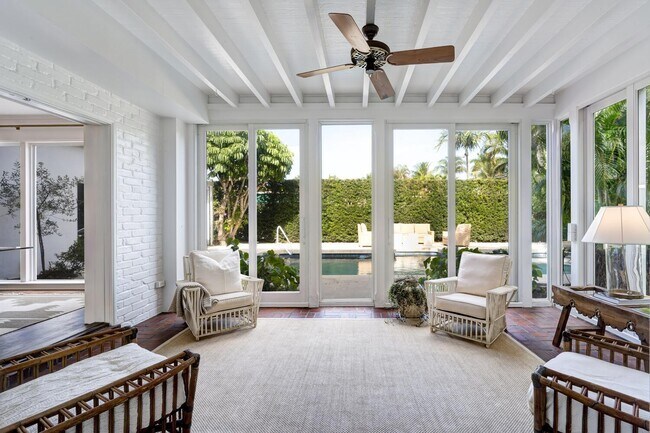 Foto del edificio - 259 Queens Ln