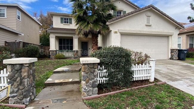 Foto del edificio - 1367 Gwerder St