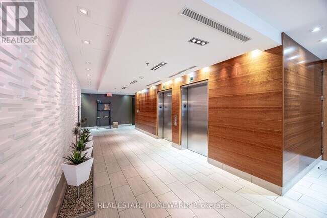 Building Photo - 205 Frederick St