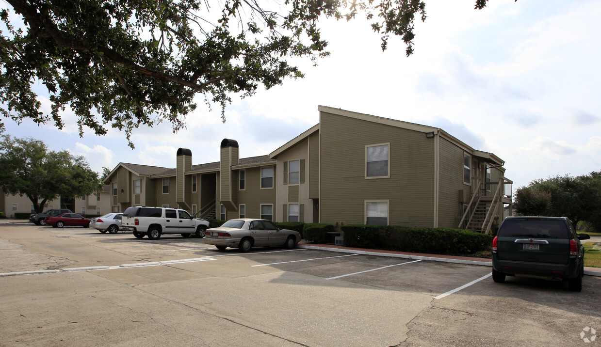 Royal Oaks de Pearland - Royal Oaks of Pearland Apartments