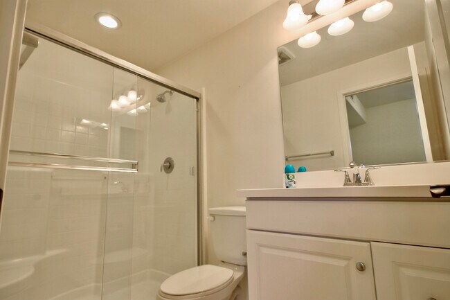 Foto del edificio - 950 N Chaparral Ln