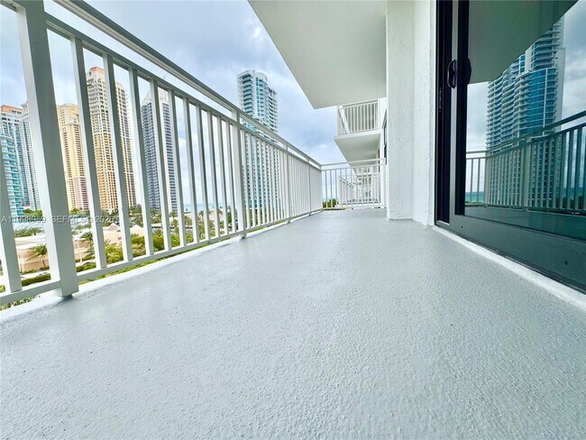 Foto del edificio - 210 174th St