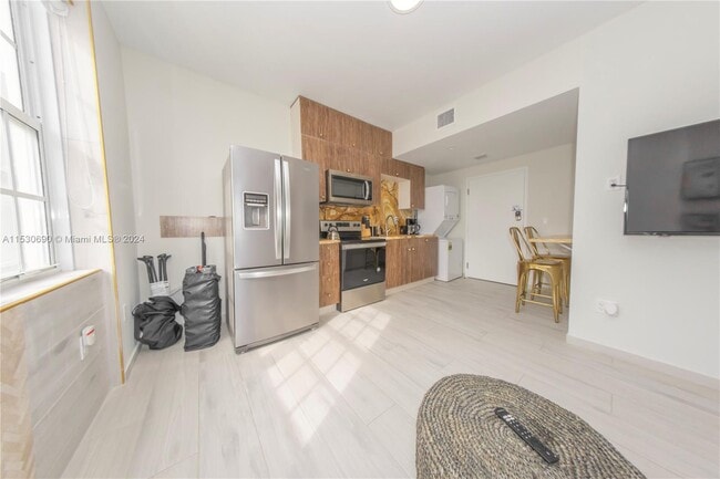 Building Photo - 820 Ocean Dr