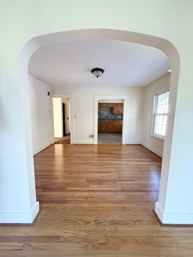 Dining Room 1 - 225 Wilmore Pl