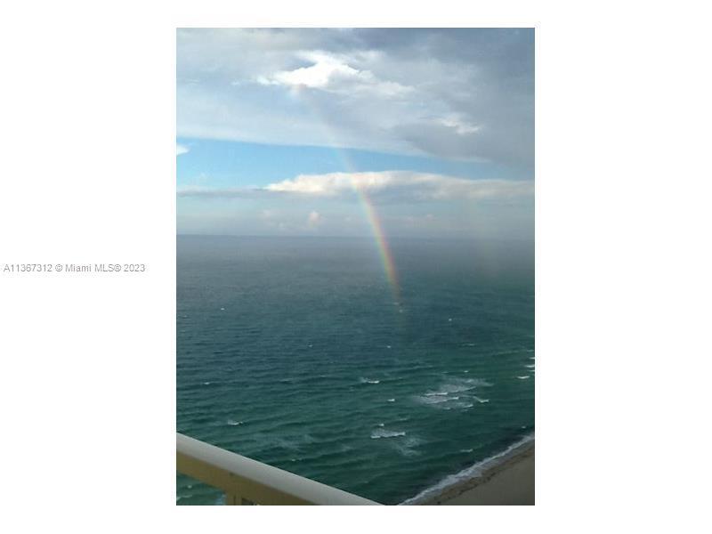 Primary Photo - 16699 Collins Ave