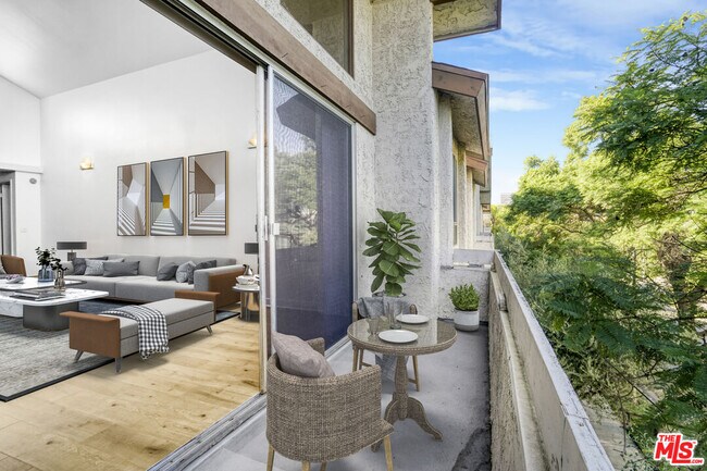 Foto del edificio - 1531 Camden Ave