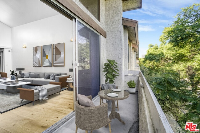 Building Photo - 1531 Camden Ave