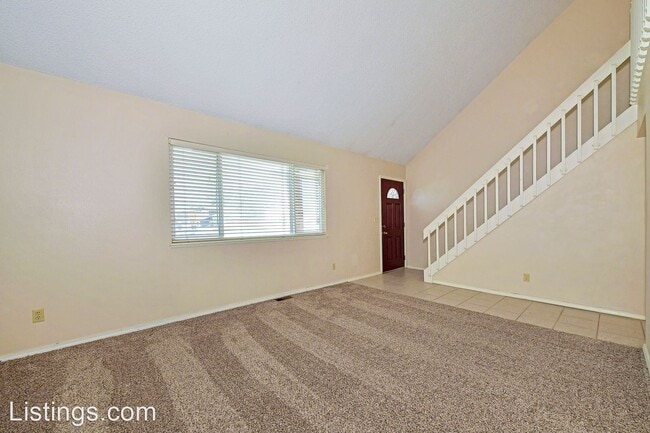 Building Photo - 3 br, 2 bath House - 3705 Brisbane Dr