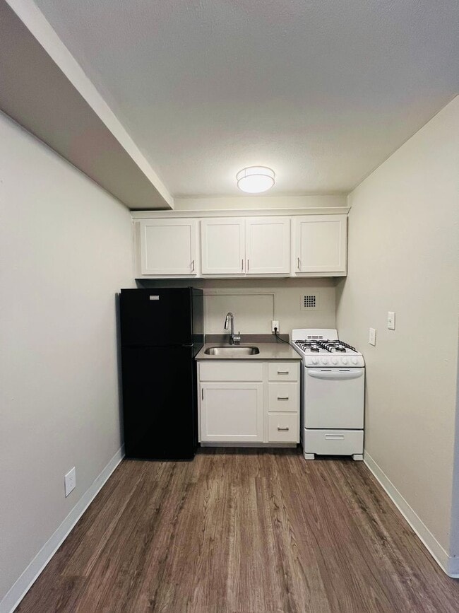 Interior Photo - Loring Park Flats