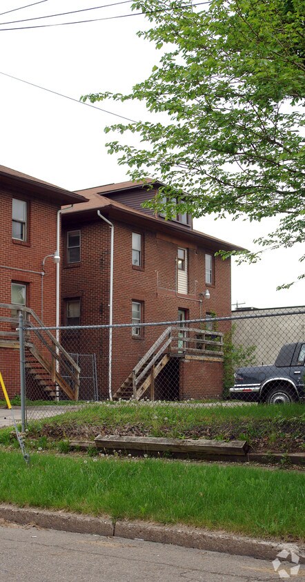 Building Photo - 232 Cole Ave