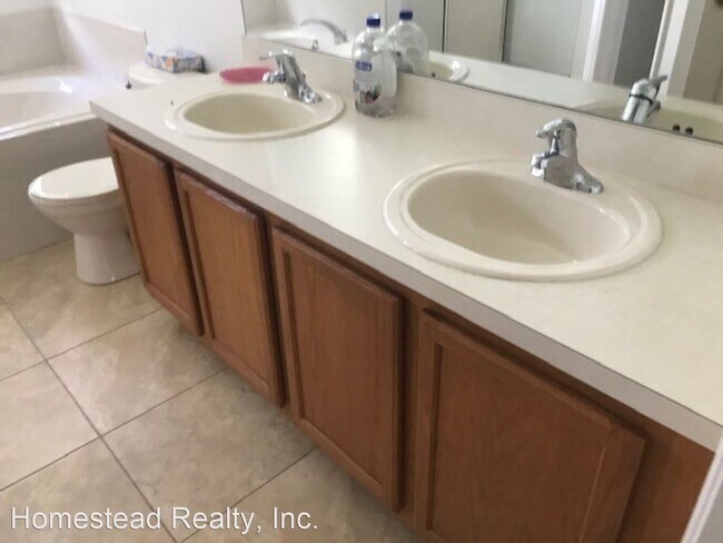 Foto del edificio - 3 br, 2 bath House - 10 Coventry Ct